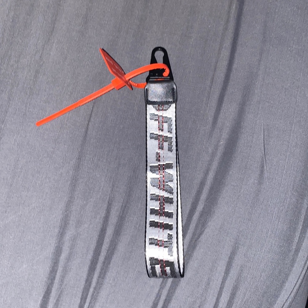 OFFWHITE keychain